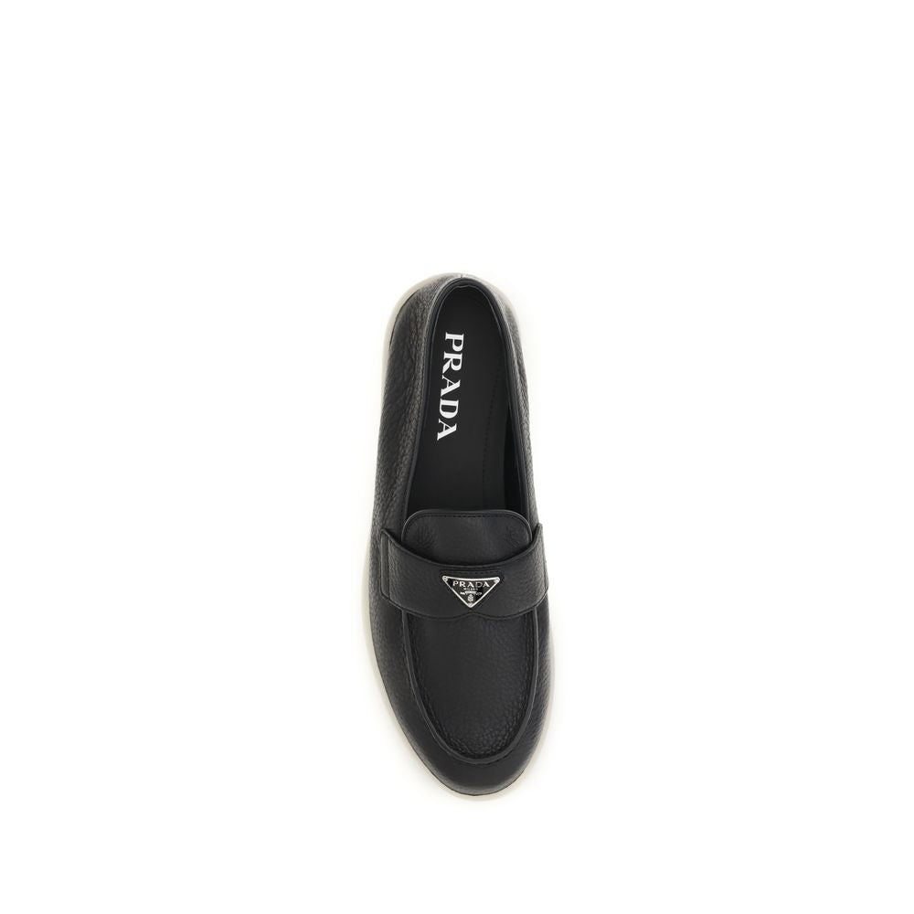 Prada Zwarte Kalfsleren Bos Taurus Instaploafers