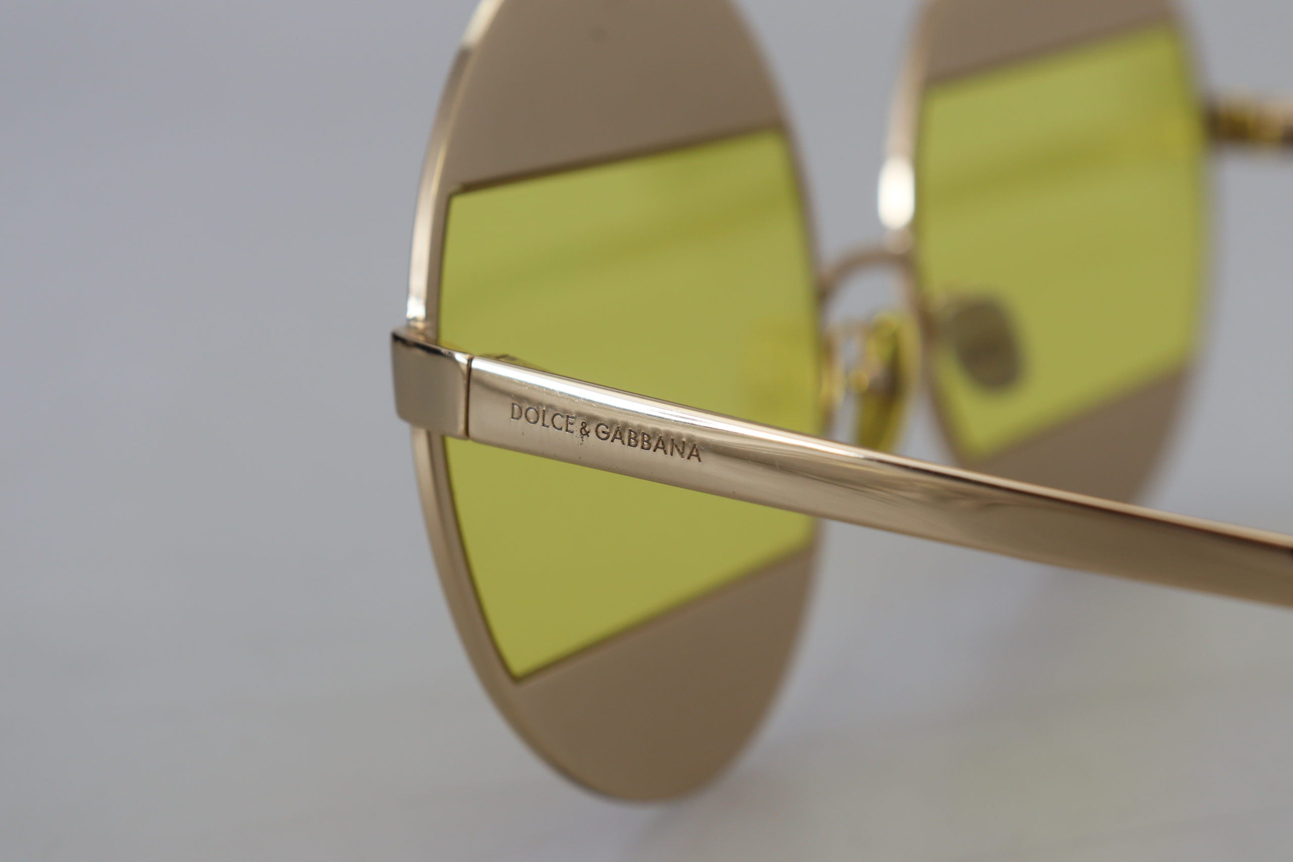 Dolce & Gabbana Gold Ovaal Metalen Kristallen Zonnebril DG2209B