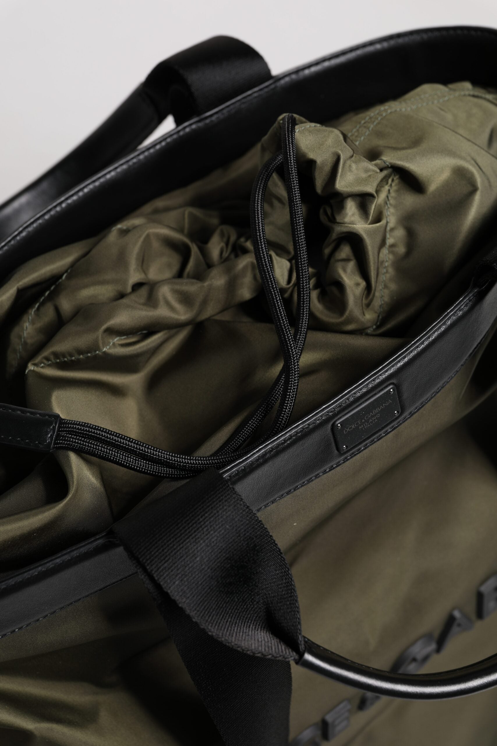 Dolce & Gabbana Militaire Groene Nylon Schoudertas