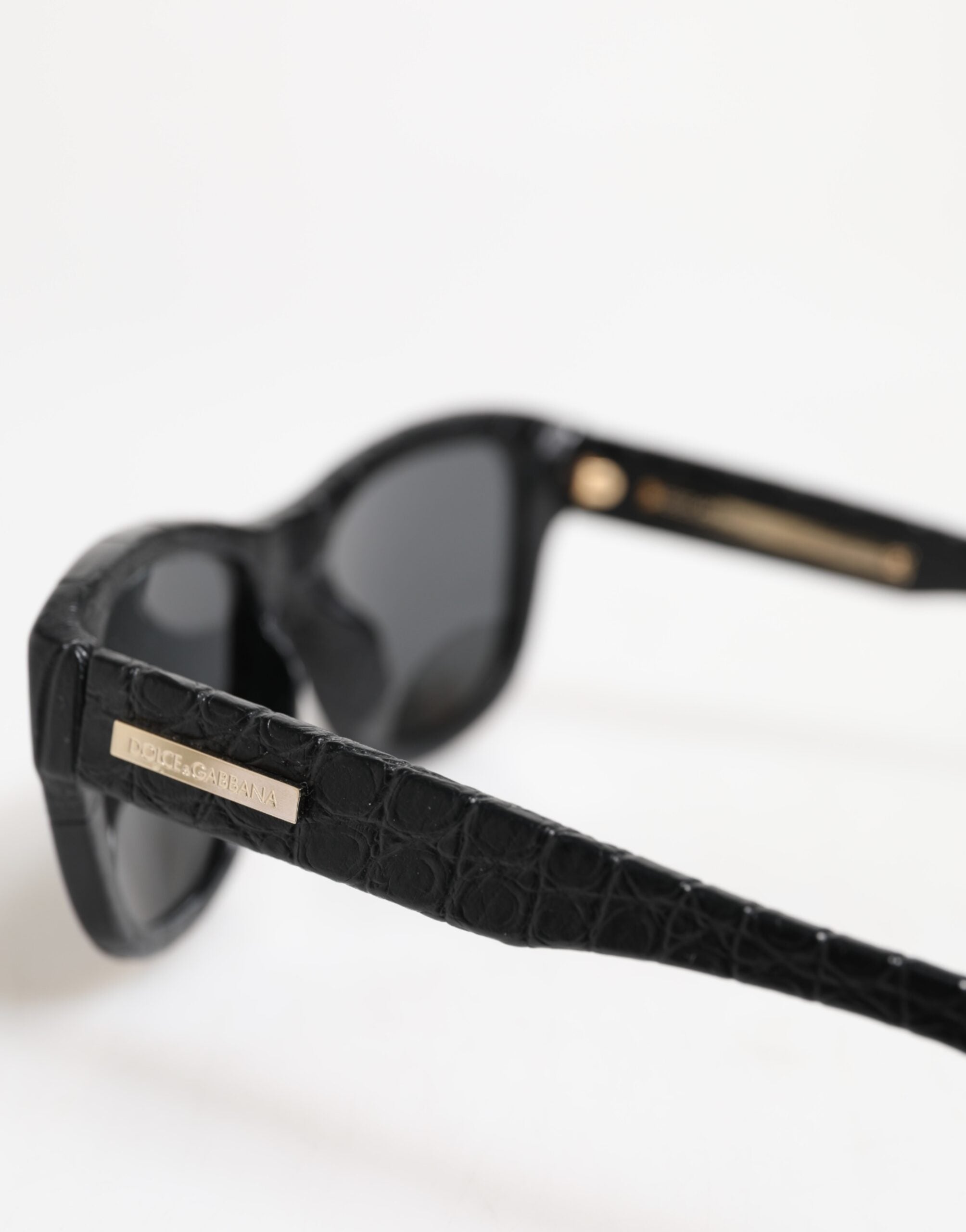 Dolce & Gabbana DG4177 Zwart Leren Montuur Getinte Glazen Zonnebril