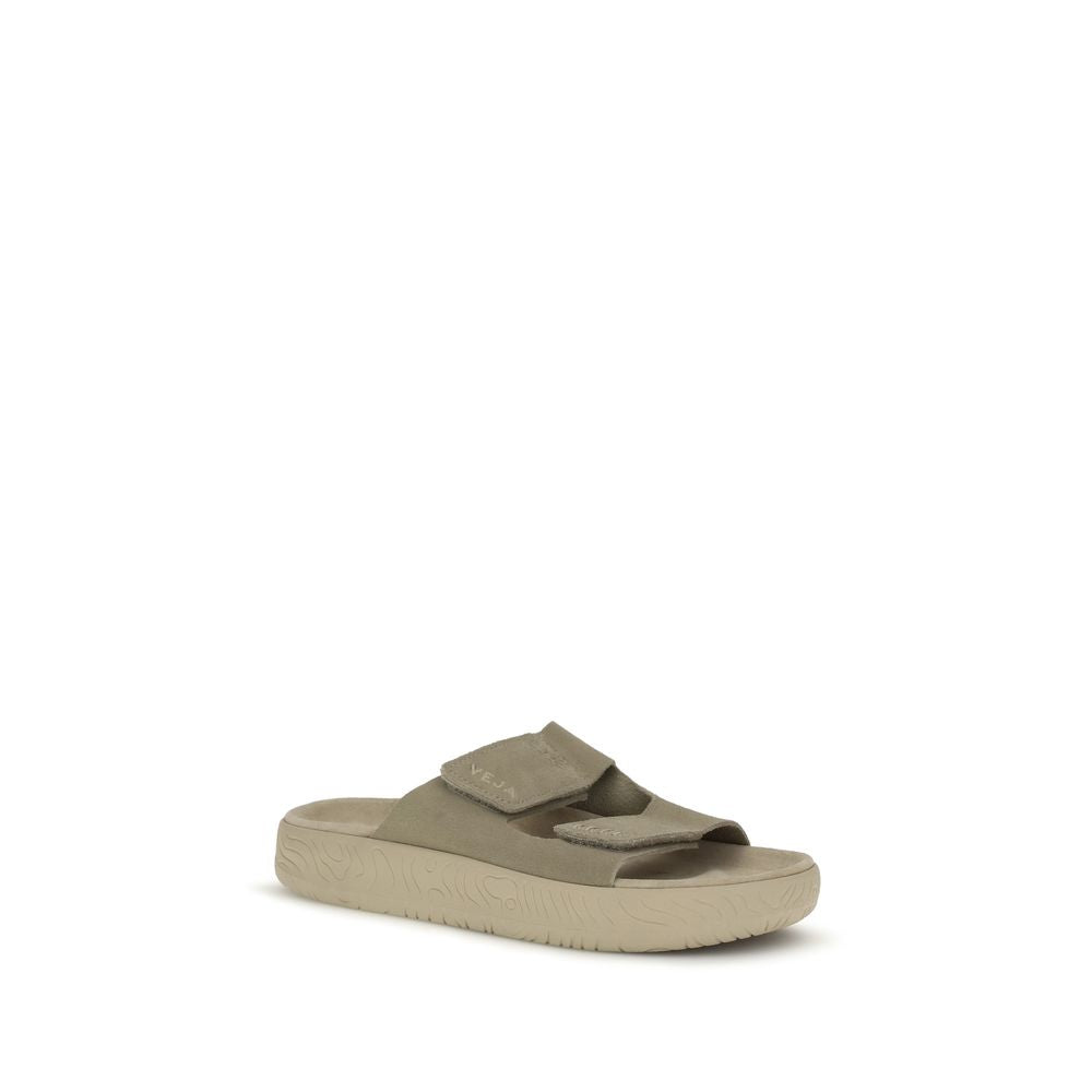 Veja Beige Kalfsleer Bos Taurus Platte Sandalen