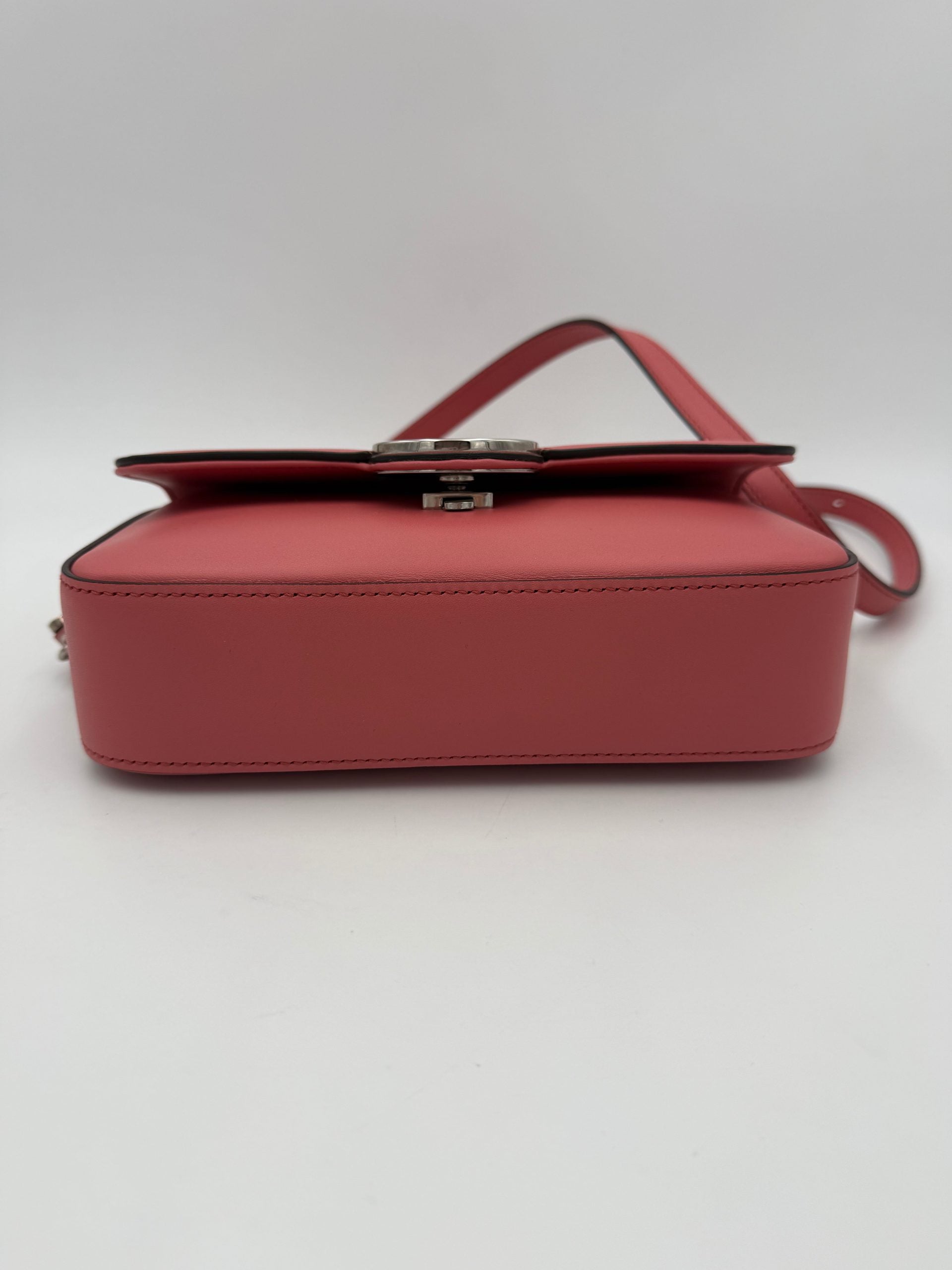 Gucci GUCCI GG Marmont Leather Shoulder Bag