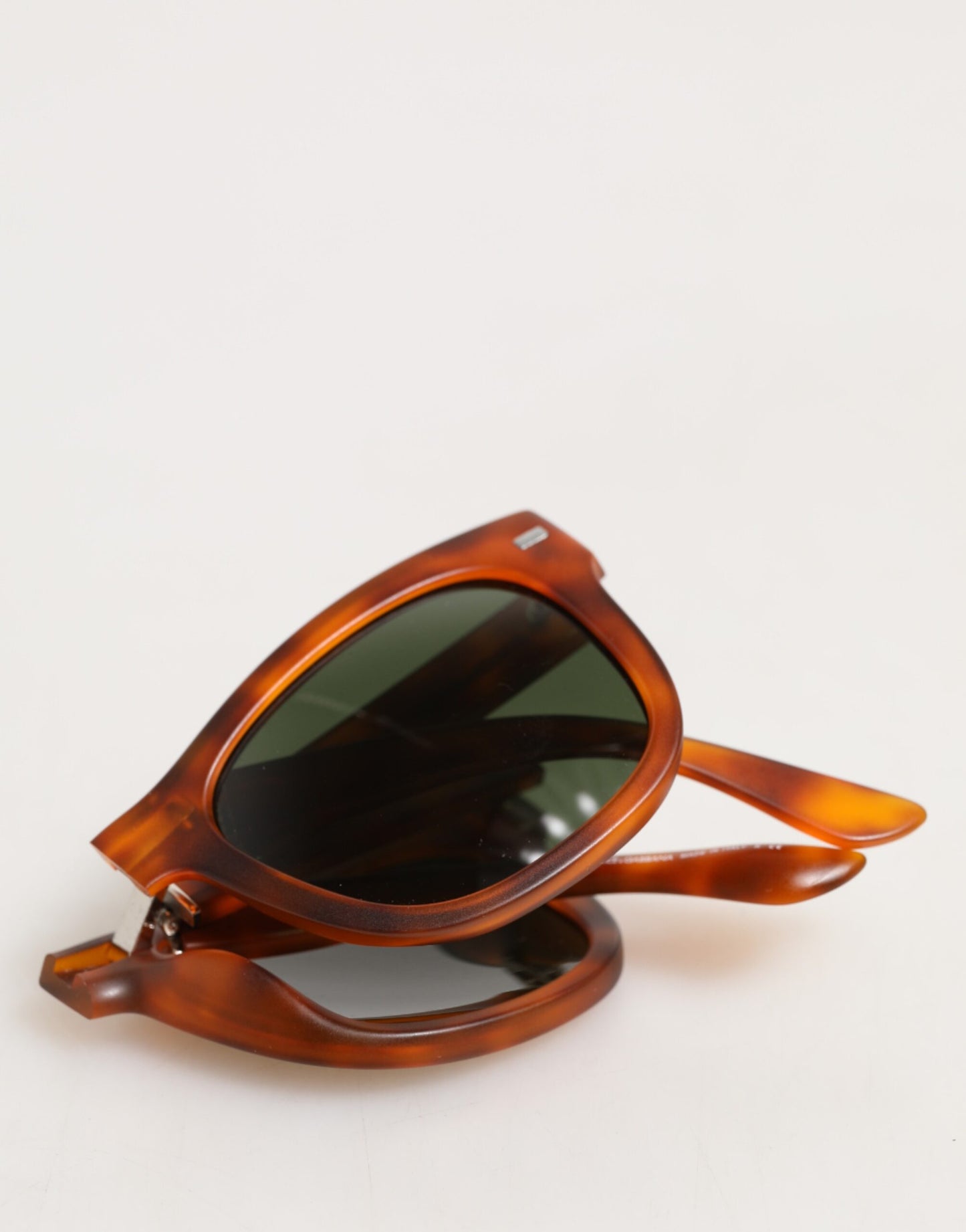 Dolce & Gabbana DG6089 Havana Volledig Omrande Ronde Opvouwbare Zonnebril