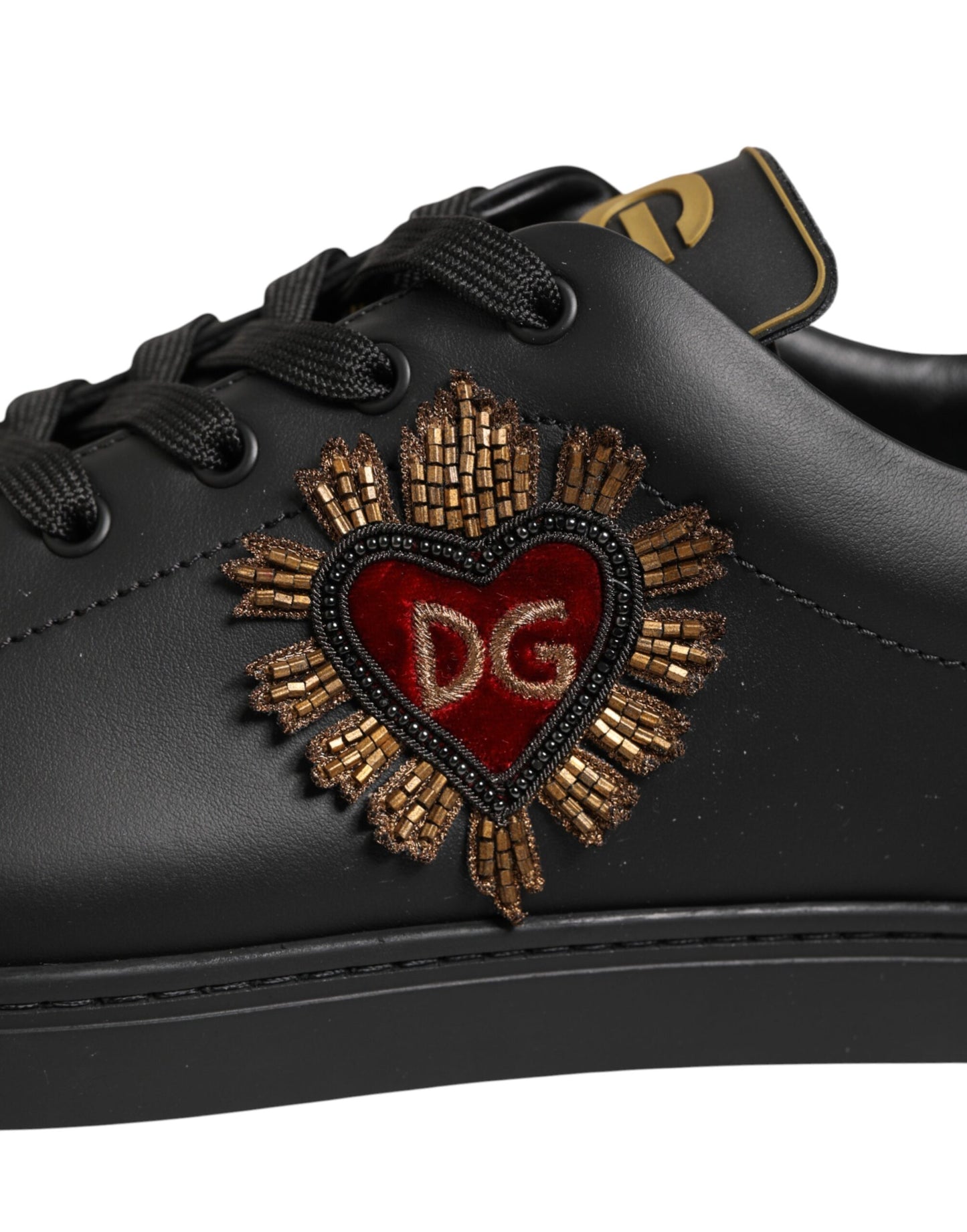 Dolce & Gabbana Zwarte Leren Sneakers Met Hartversiering